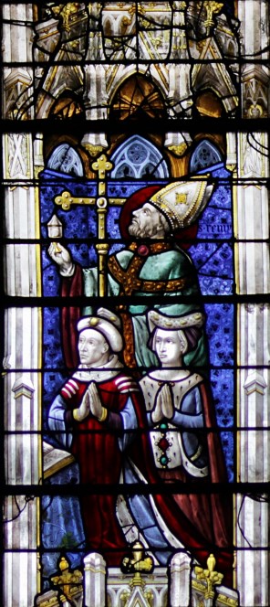 랭스의 성 레미지오와 기증자들_photo by Micheletb_in the Cathedral of Notre-Dame in Chartres_France.jpg